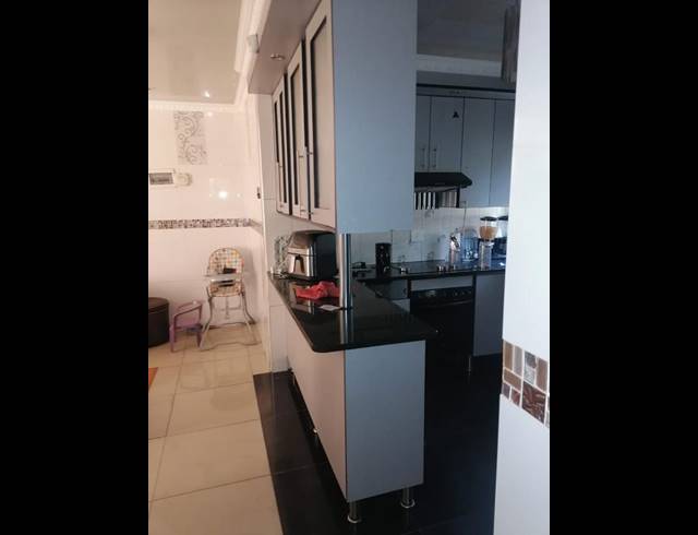 3 BEDROOM HOUSE FOR SALE IN OLIEVENHOUTBOSCH